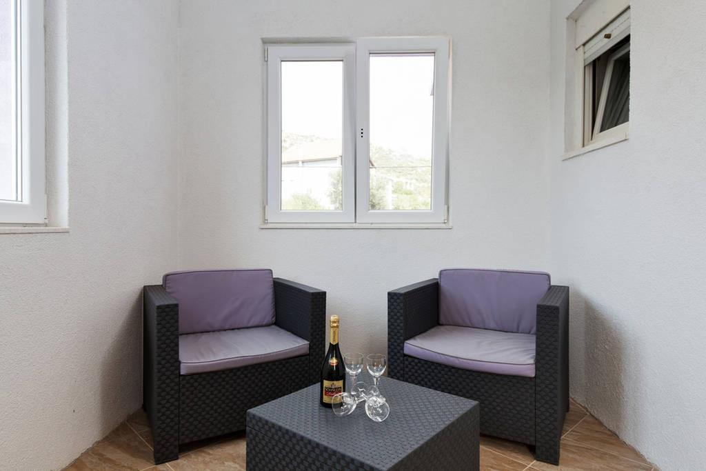 Apartments Sea Star Ivana มารีนา ภายนอก รูปภาพ