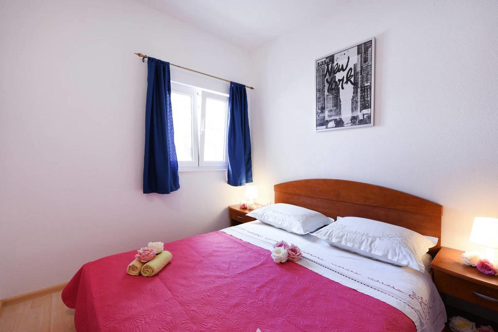 Apartments Sea Star Ivana มารีนา ภายนอก รูปภาพ