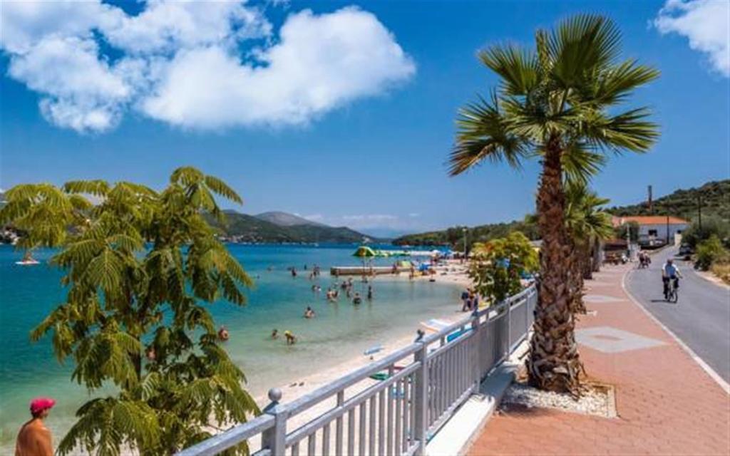Apartments Sea Star Ivana มารีนา ภายนอก รูปภาพ